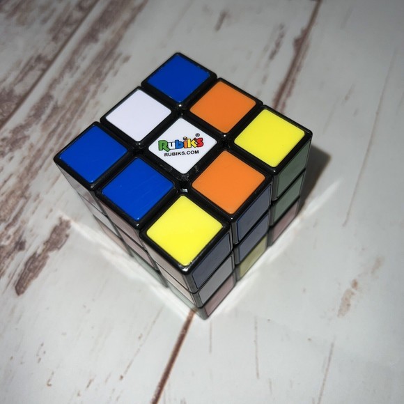 Rubiks Cube 3x3 Original Brain Teaser Puzzle Strategy Toy Play for Kids & Adults - Picture 1 of 2